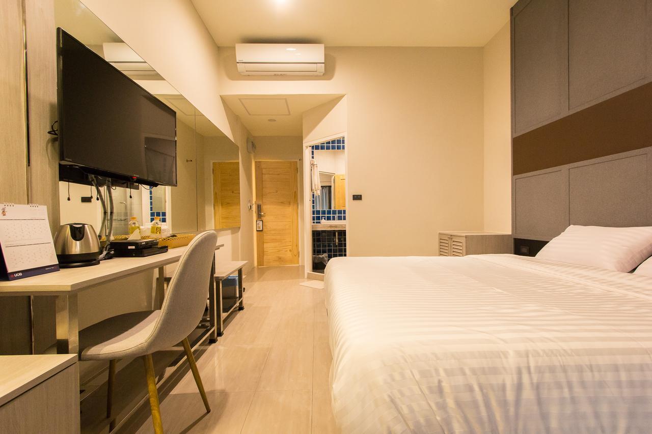 Lazy Sunday Hostel Bangkok Eksteriør billede